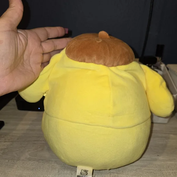 Sanrio Hello Kitty plush - Picture 3 of 5